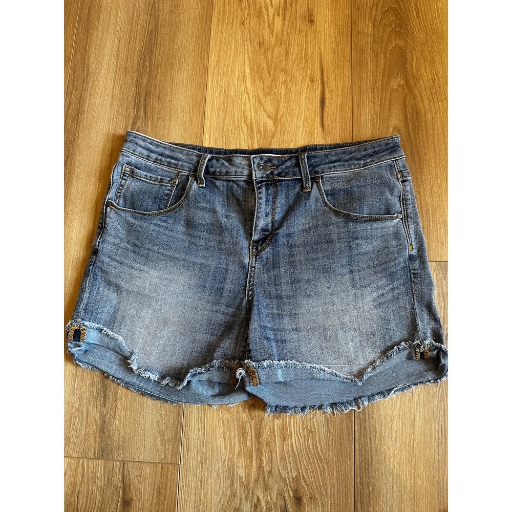 Melrose & Market Women's Denim Shorts Size 31 Blue Raw Hem Mid Rise Stretch Jean